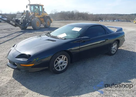 1993 Chevrolet Camaro Z28 z USA, uszkodzony, nr VIN 2G1FP22P0P2117140